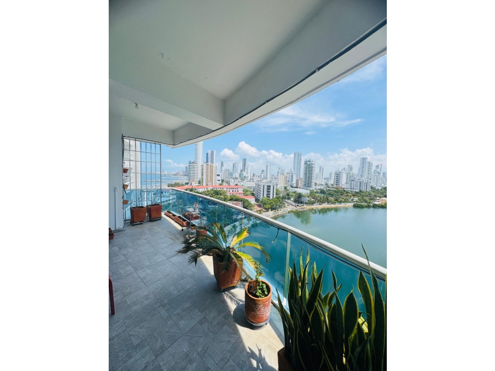 Arriendo Apartamento En El Laguito - 2
