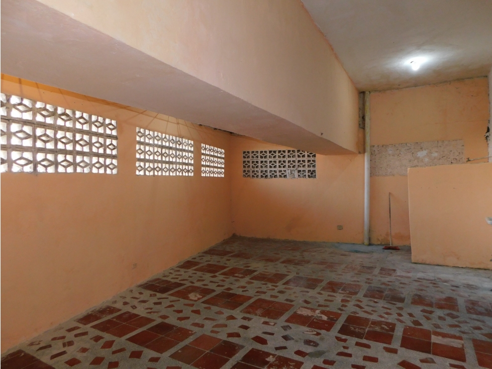 ARRIENDO LOCAL EN EL PIE DE LA POPA — foto 2