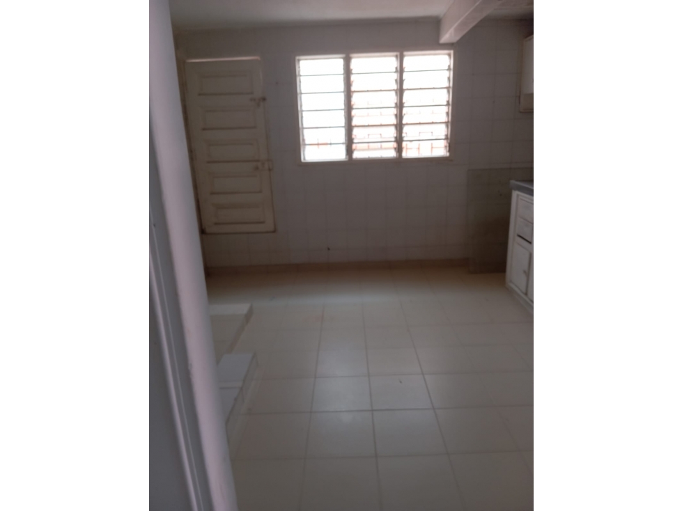 SE VENDE CASA EN EL BARRIO LOS ALPES