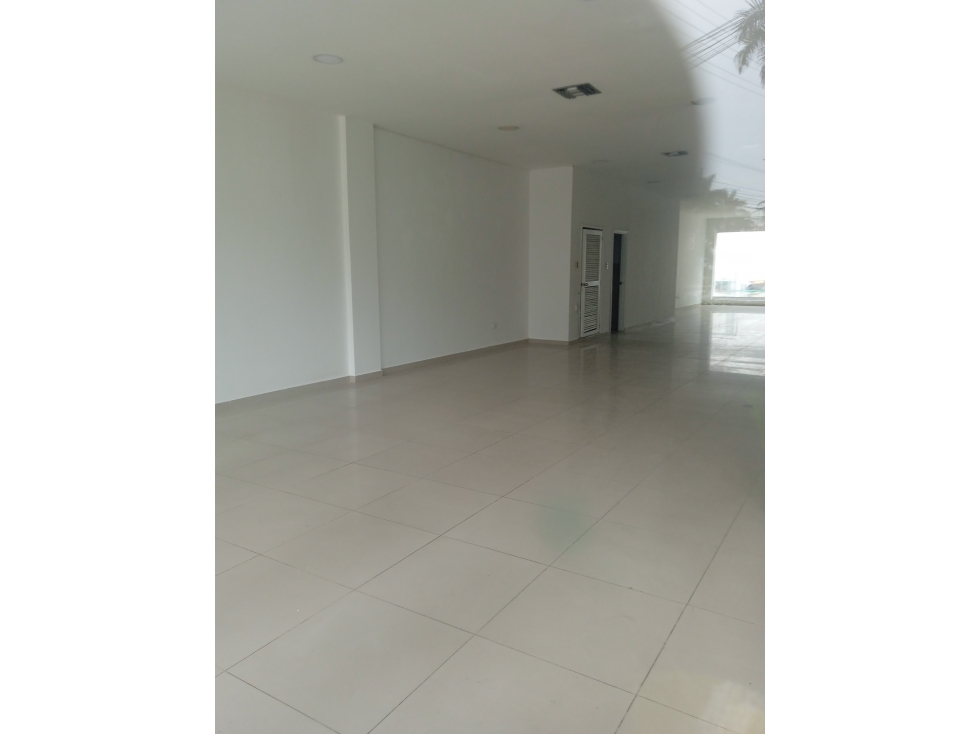 ARRIENDO LOCAL EN BOCAGRANDE