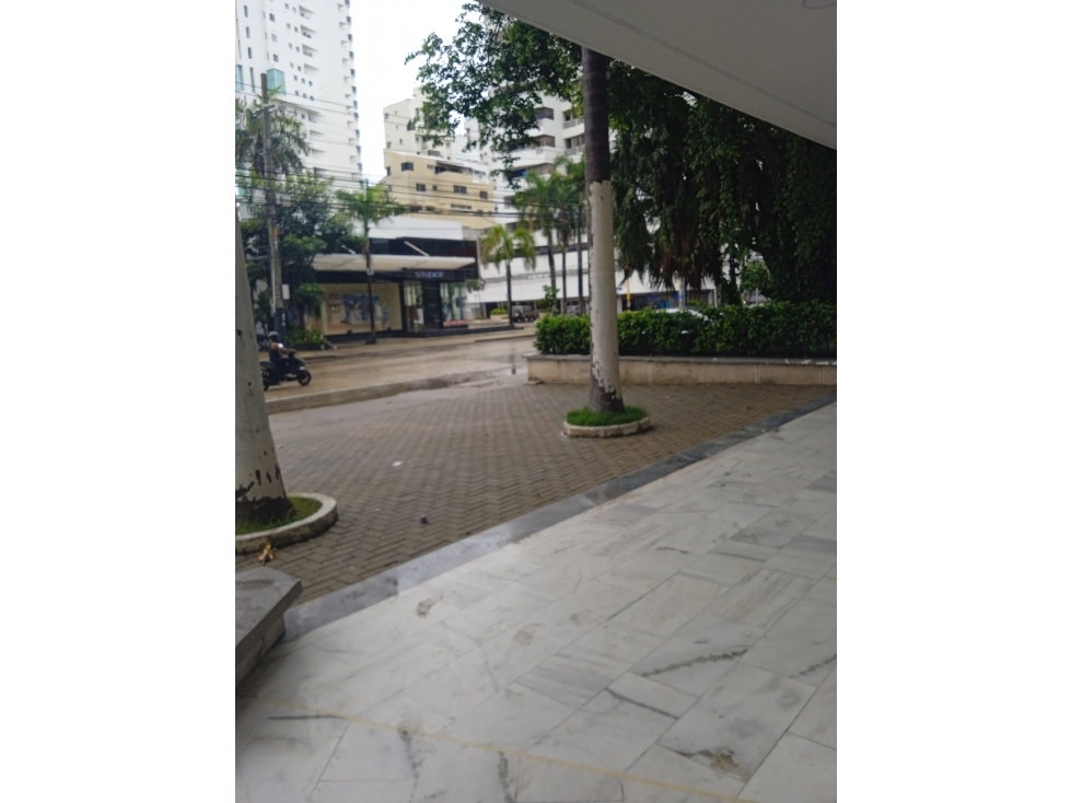 ARRIENDO LOCAL EN BOCAGRANDE — foto 5