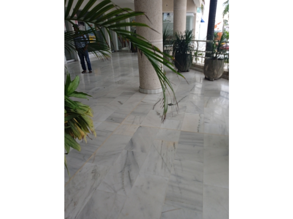 ARRIENDO LOCAL EN BOCAGRANDE — foto 6