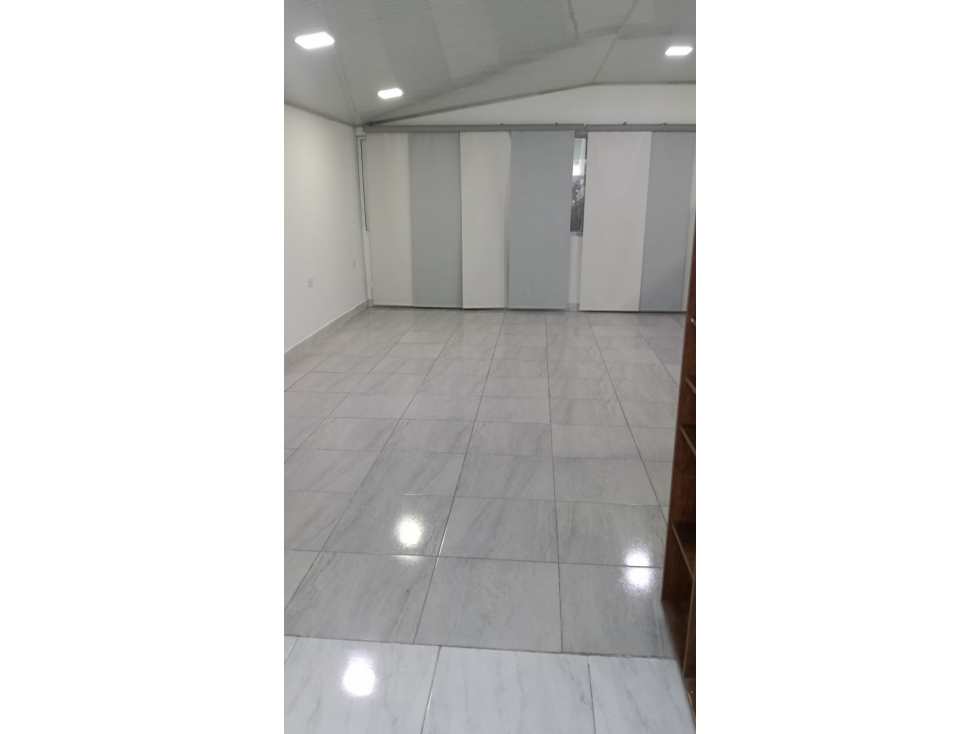 Arriendo Oficina en Manga