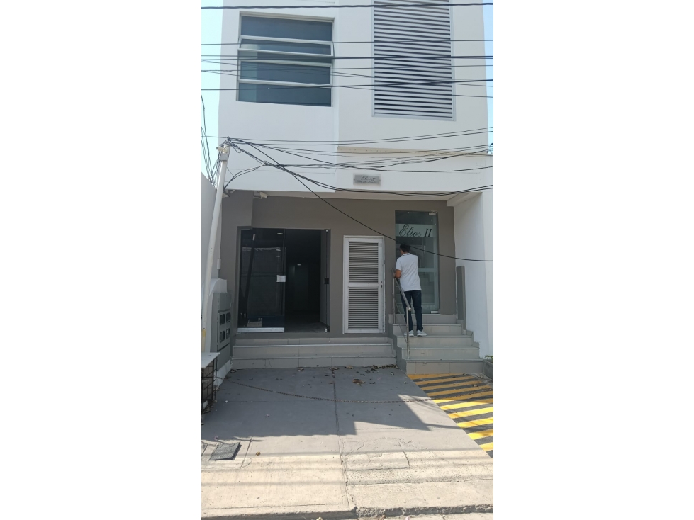 arriendo local comercial en el barrio manga
