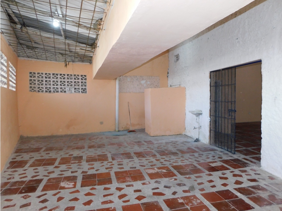 ARRIENDO LOCAL EN EL PIE DE LA POPA — foto 4