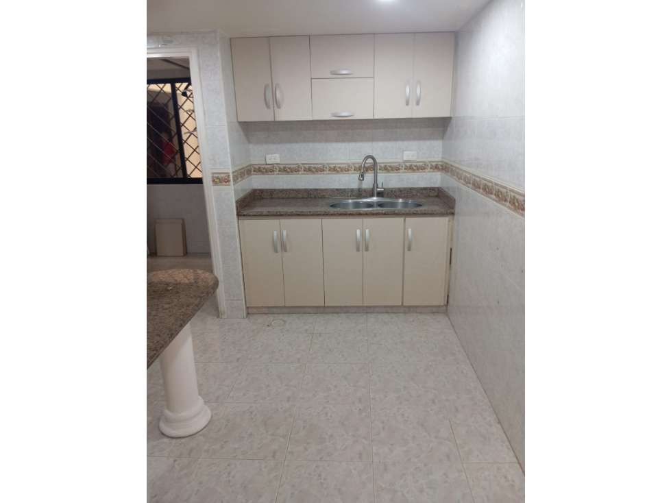 Arriendo Y Vendo Apartamento En Bocagrande — foto 4