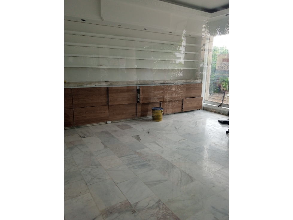 Arriendo Local Comercial En Bocagrande — foto 2