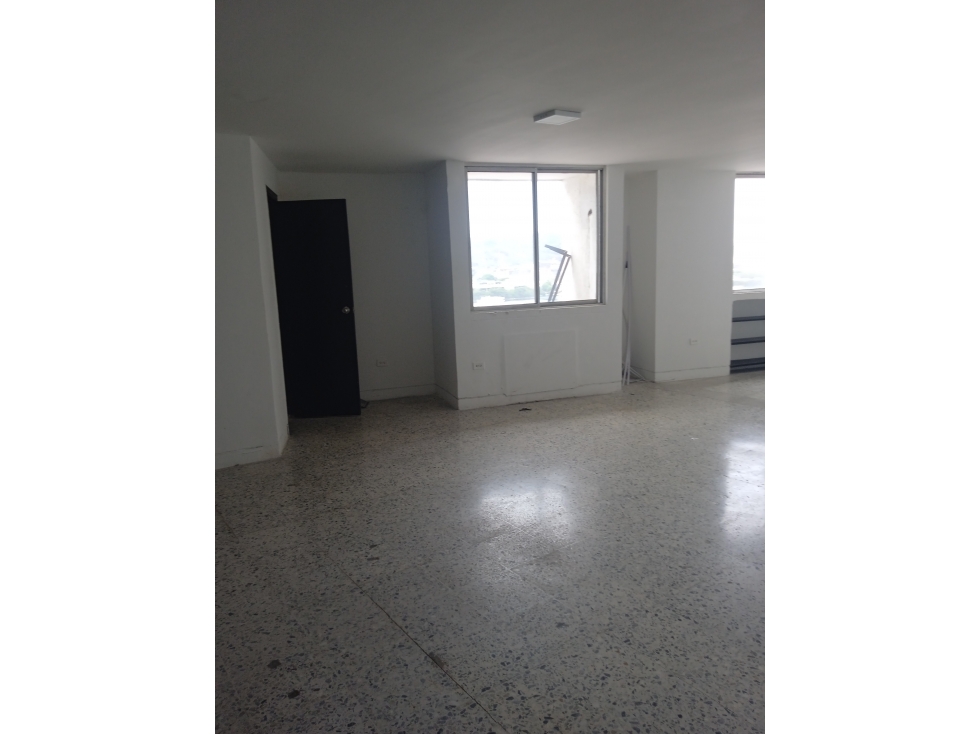 ARRIENDO OFICINA CENTRO — foto 2