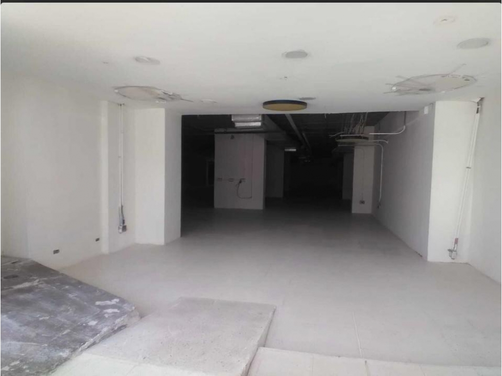 Arriendo Local Comercial En Bocagrande — foto 2
