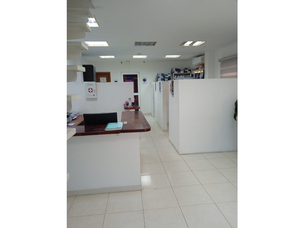 Arriendo Lote Con Oficinas En El Bosque — foto 6