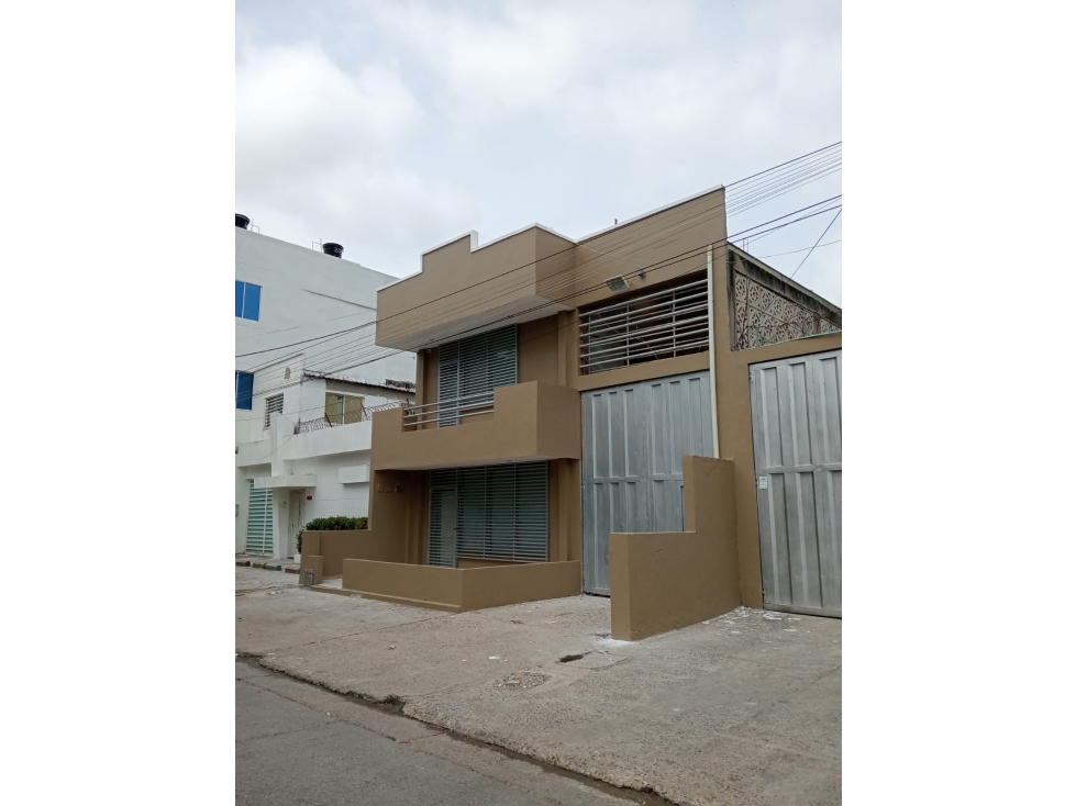 se arrienda y se vende bodega - 2