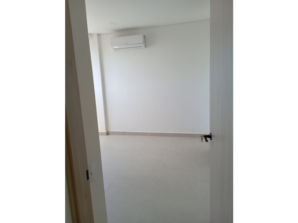 Arriendo Apartamento en Manga — foto 4