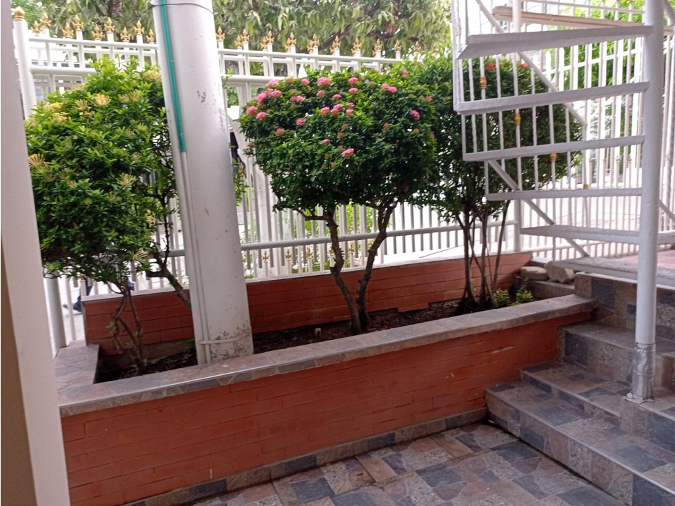 SE VENDE APARTAMENTO EN LA CASTELLANA — foto 4