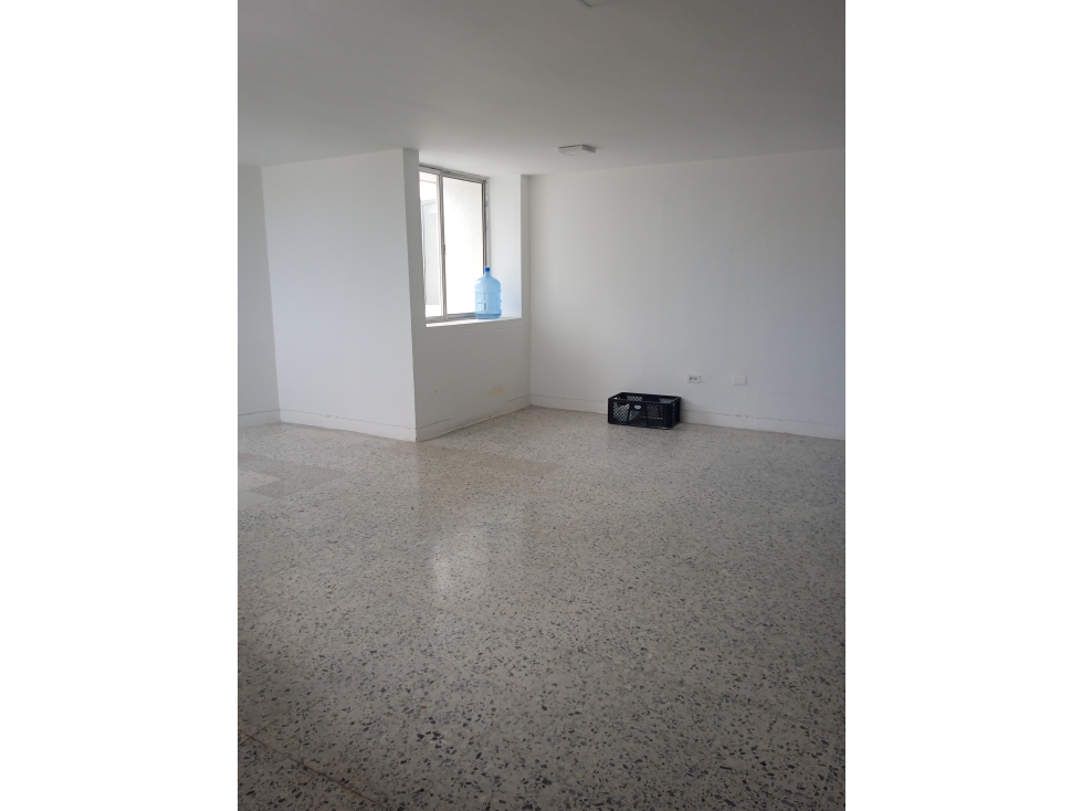 ARRIENDO OFICINA CENTRO — foto 3