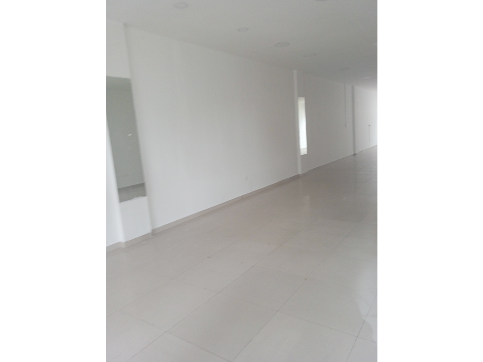 ARRIENDO LOCAL EN BOCAGRANDE — foto 3