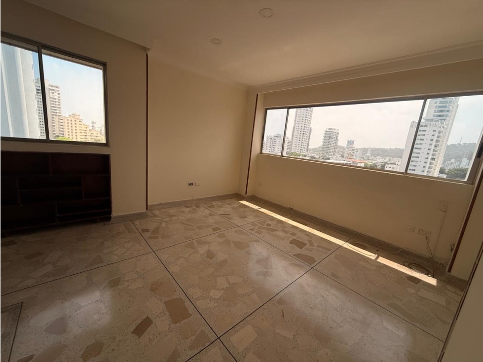 Arriendo Apartamento en Manga — foto 2