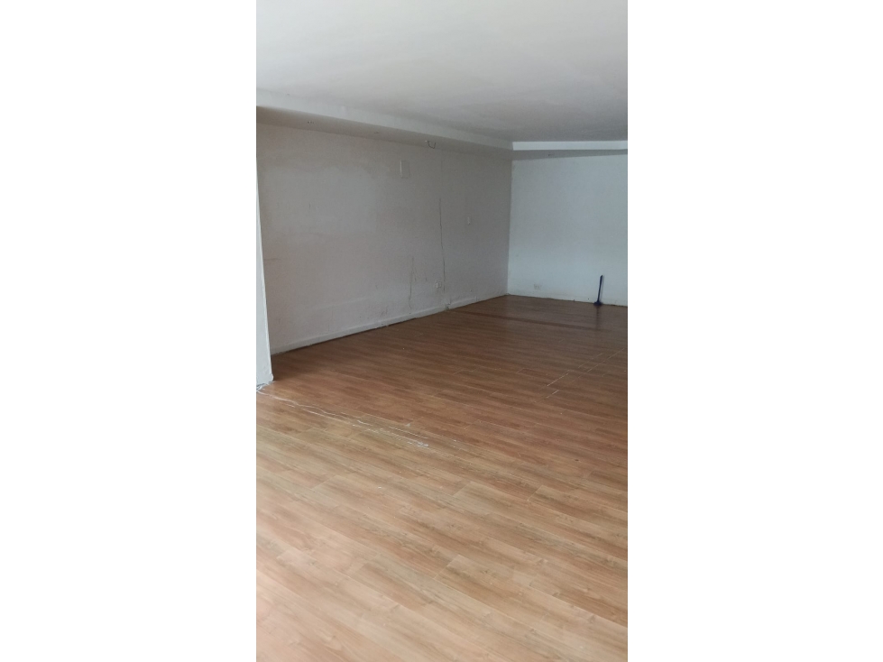 arriendo local comercial — foto 3