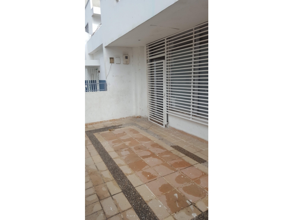 se arrienda y se vende bodega - 3