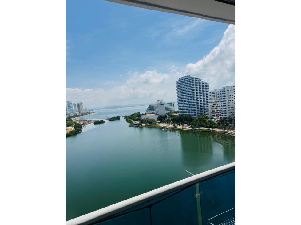 Arriendo Apartamento En El Laguito - 1