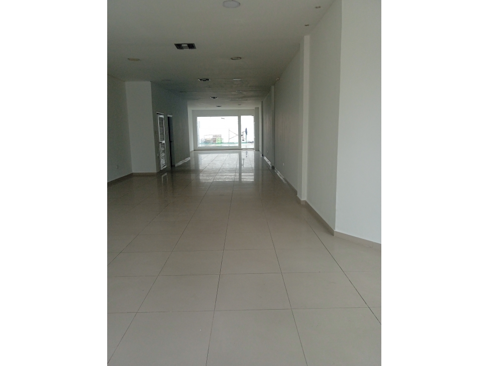 ARRIENDO LOCAL EN BOCAGRANDE — foto 3