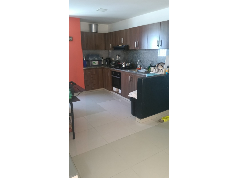 se vende apto en el barrio alto bosque — foto 4