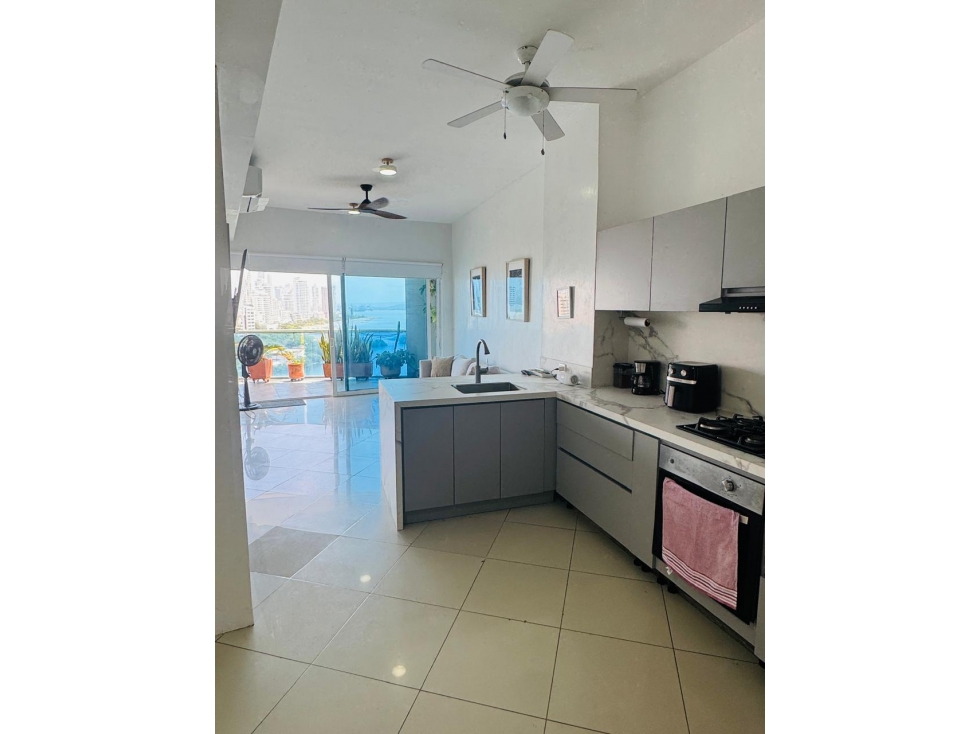 Arriendo Apartamento En El Laguito - 4