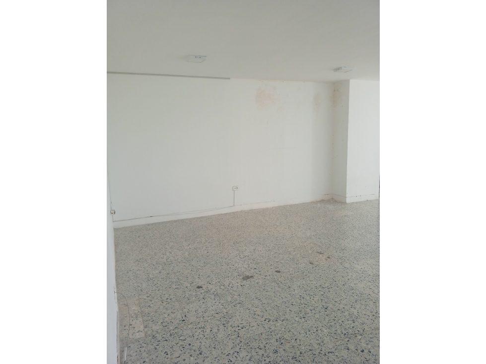 ARRIENDO OFICINA CENTRO — foto 4