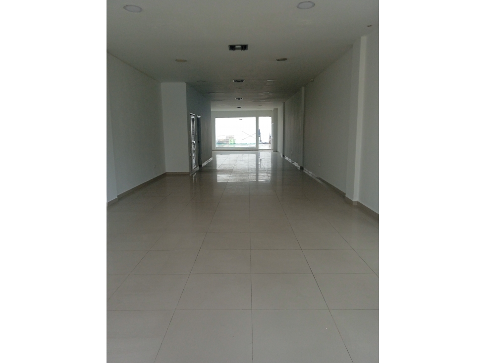 ARRIENDO LOCAL EN BOCAGRANDE — foto 4