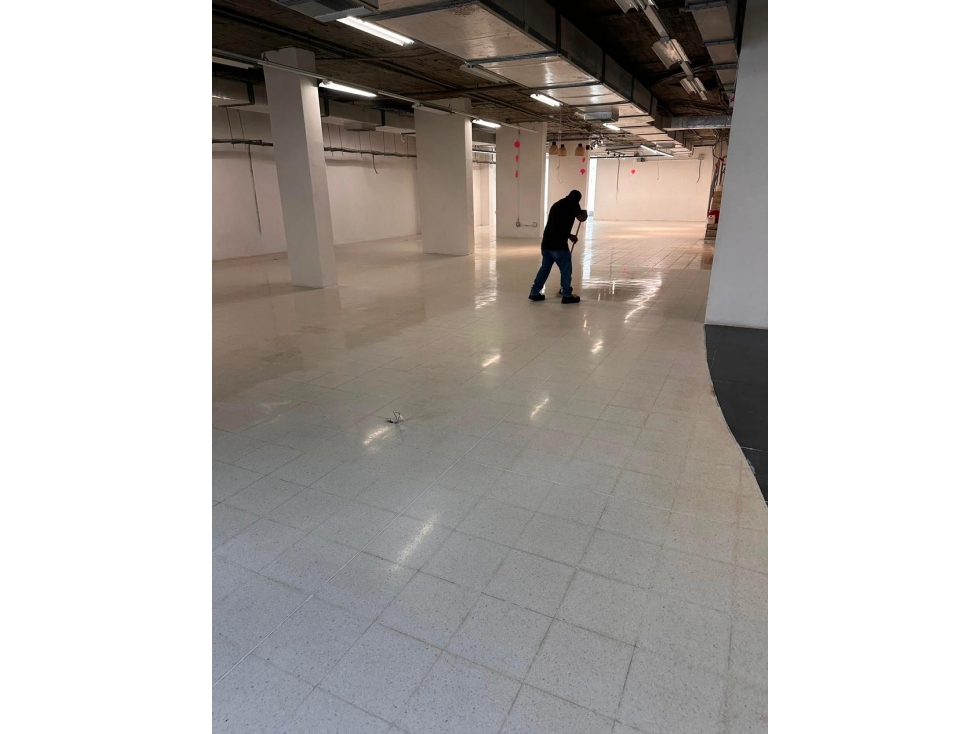 Arriendo Local Comercial En Bocagrande — foto 5