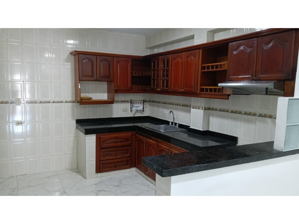 se arrienda local comercial en el barrio alto bosque — foto 5