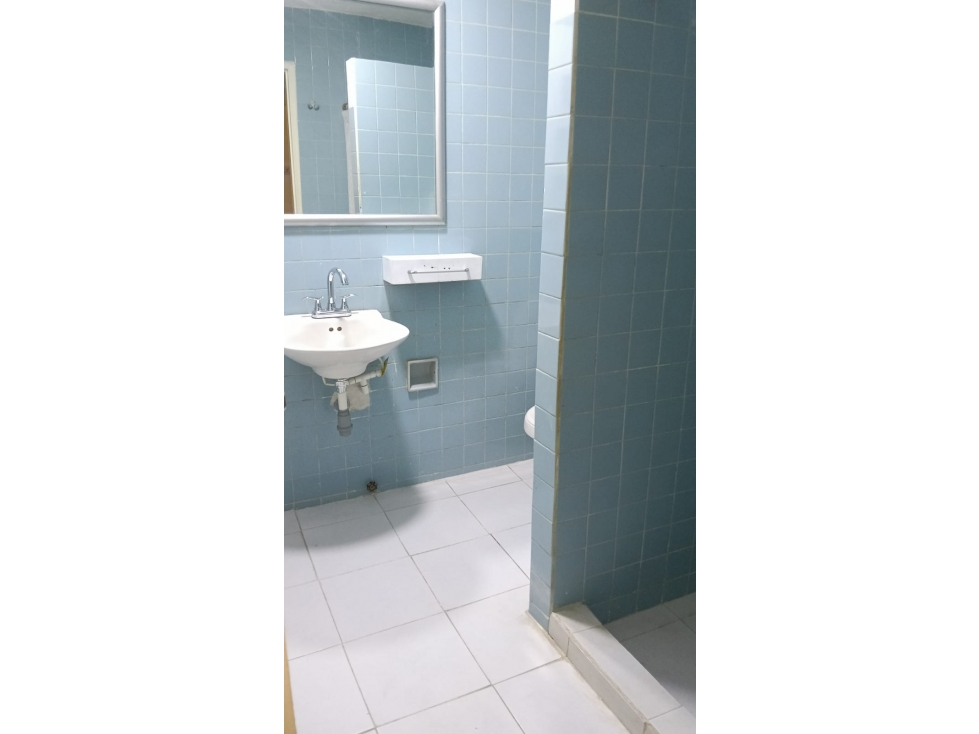 arriendo local comercial — foto 4