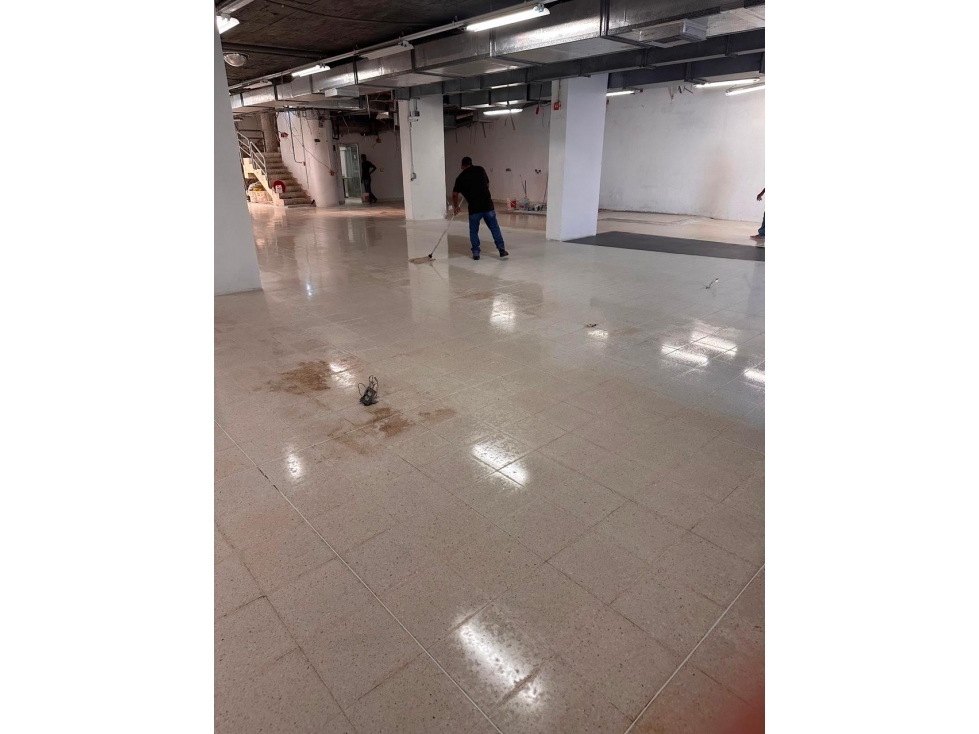 Arriendo Local Comercial En Bocagrande — foto 6