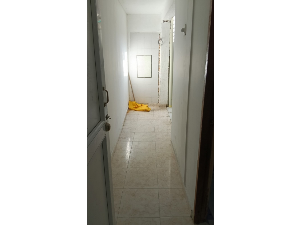 se arrienda local comercial en el barrio alto bosque — foto 6