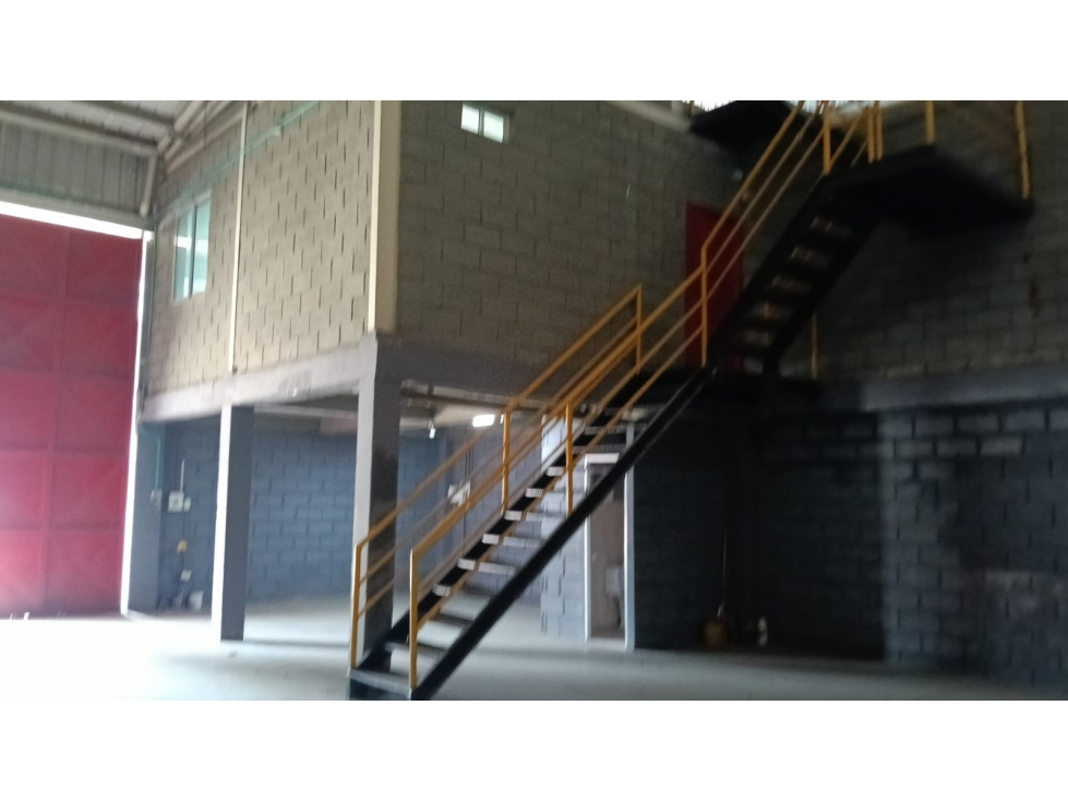 Arriendo Bodega En El Bosque - 4