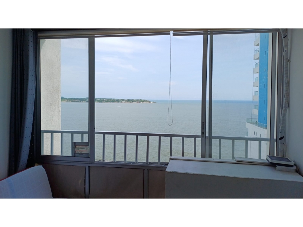 SE VENDE APARTAMENTO AMOBLADO EN EL LAGUITO