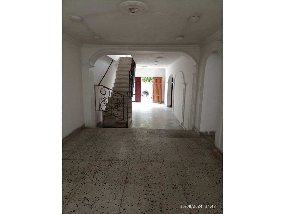 SE VENDE CASA EN BARRIO MANGA