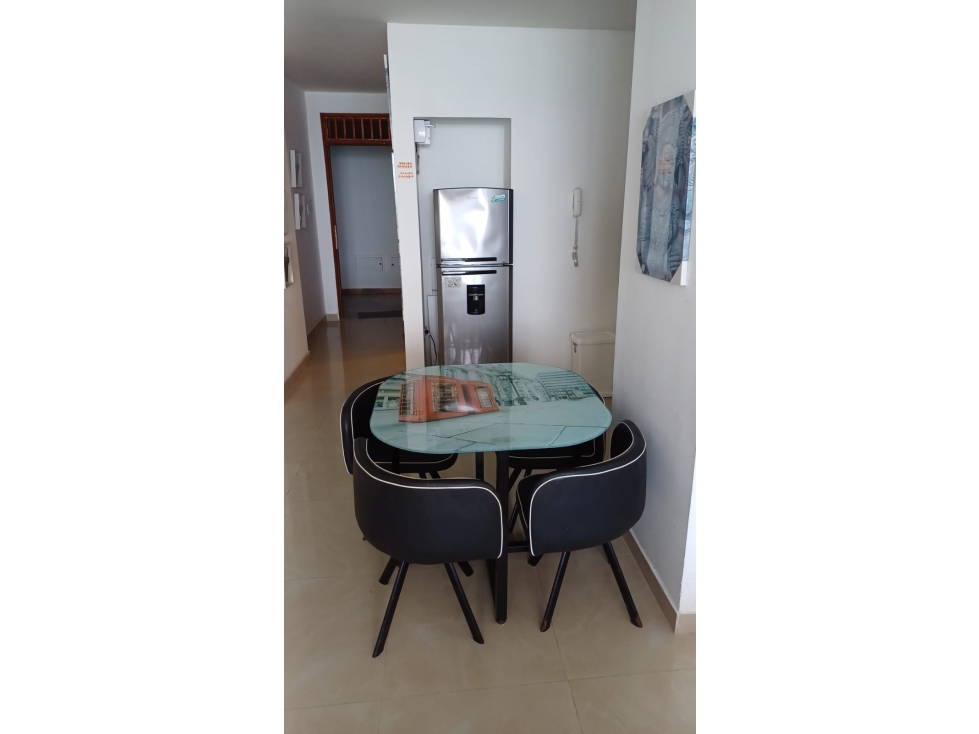 SE VENDE APARTAMENTO AMOBLADO EN EL LAGUITO — foto 3