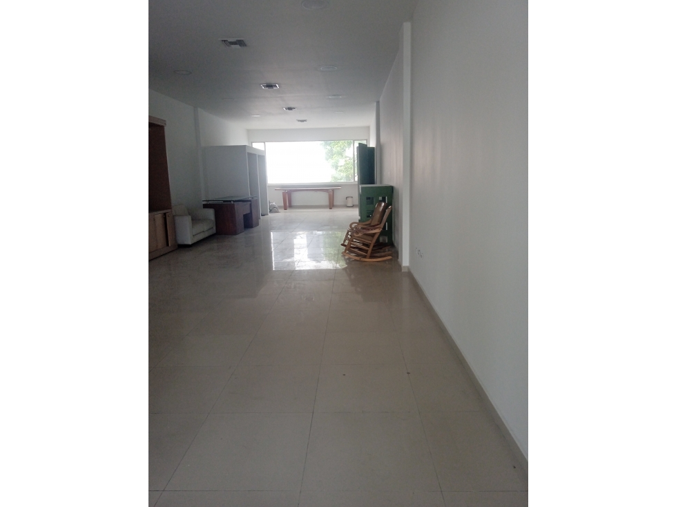 ARRIENDO LOCAL EN BOCAGRANDE — foto 2