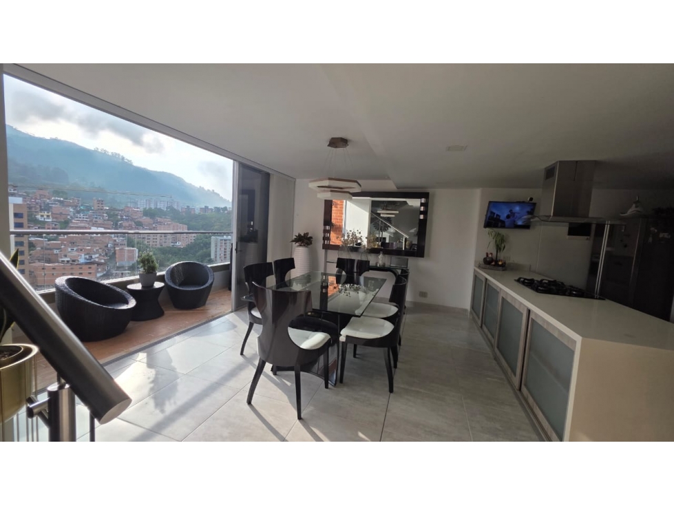 HERMOSO APARTAMENTO DUPLEX EN ENVIGADO