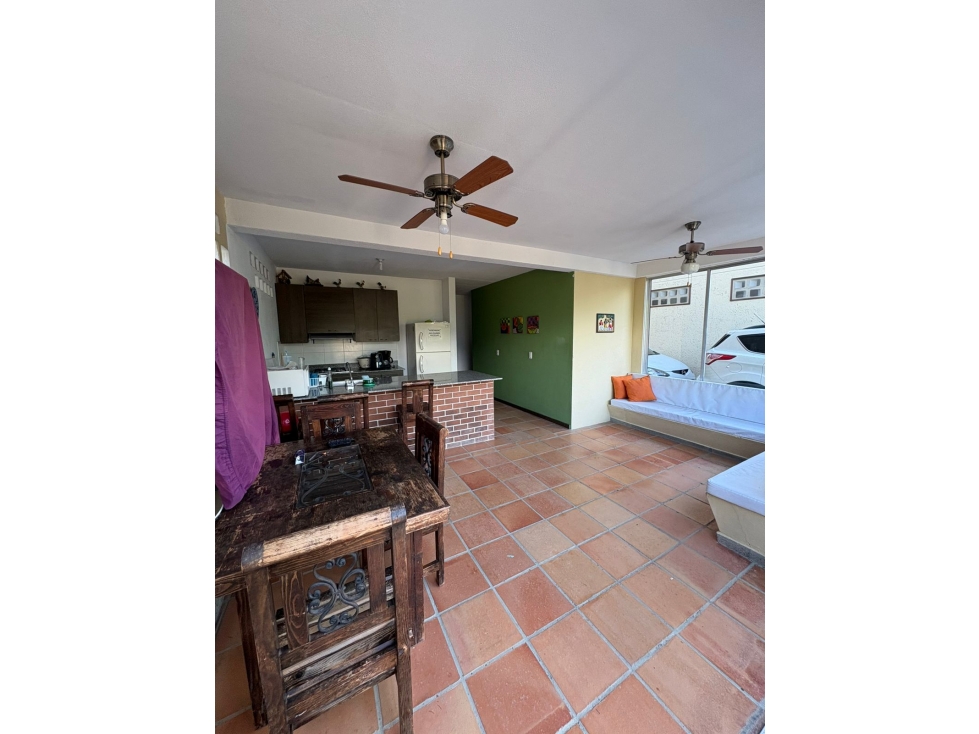 MARAVILLOSA CASA FINCA EN SANTAFE DE ANTIOQUIA- unidad cerrada