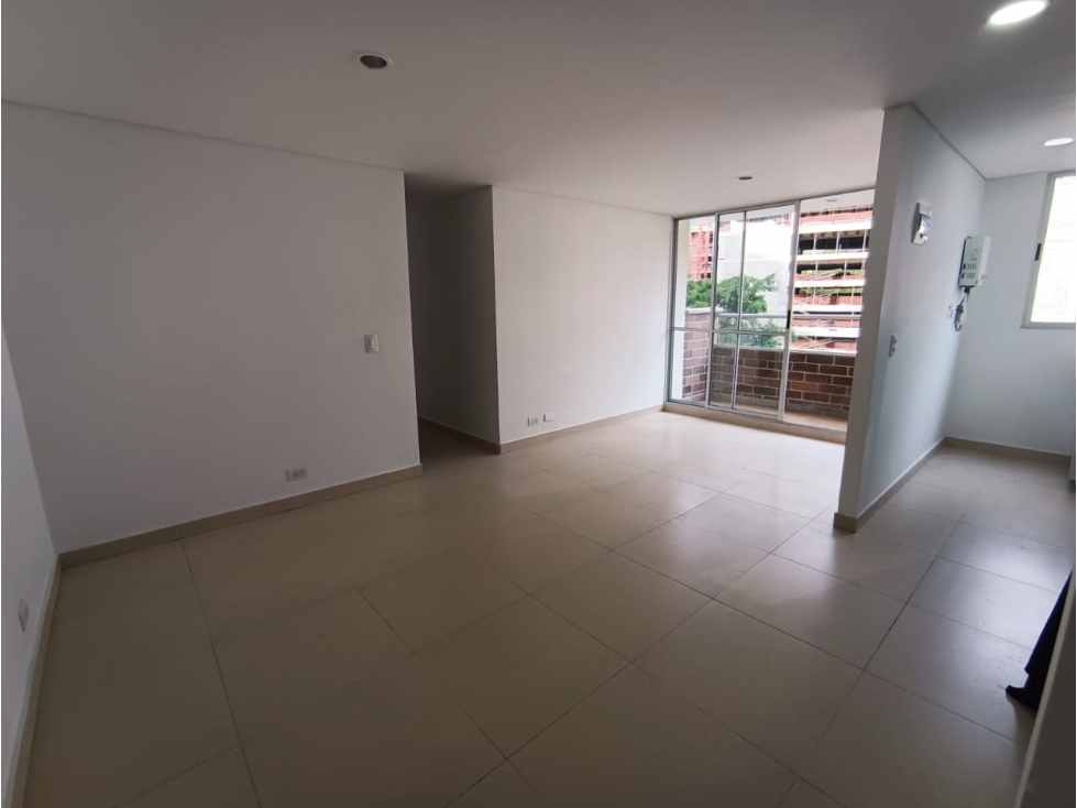 APTO PARA RENTA EN UNIDAD ARAMUS SABANETA