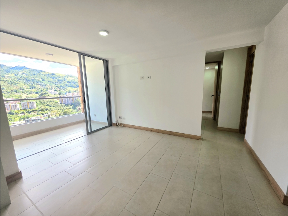 HERMOSO APARTAMENTO EN VENTA ENVIGADO LOMA DE LAS BRUJAS — foto 2