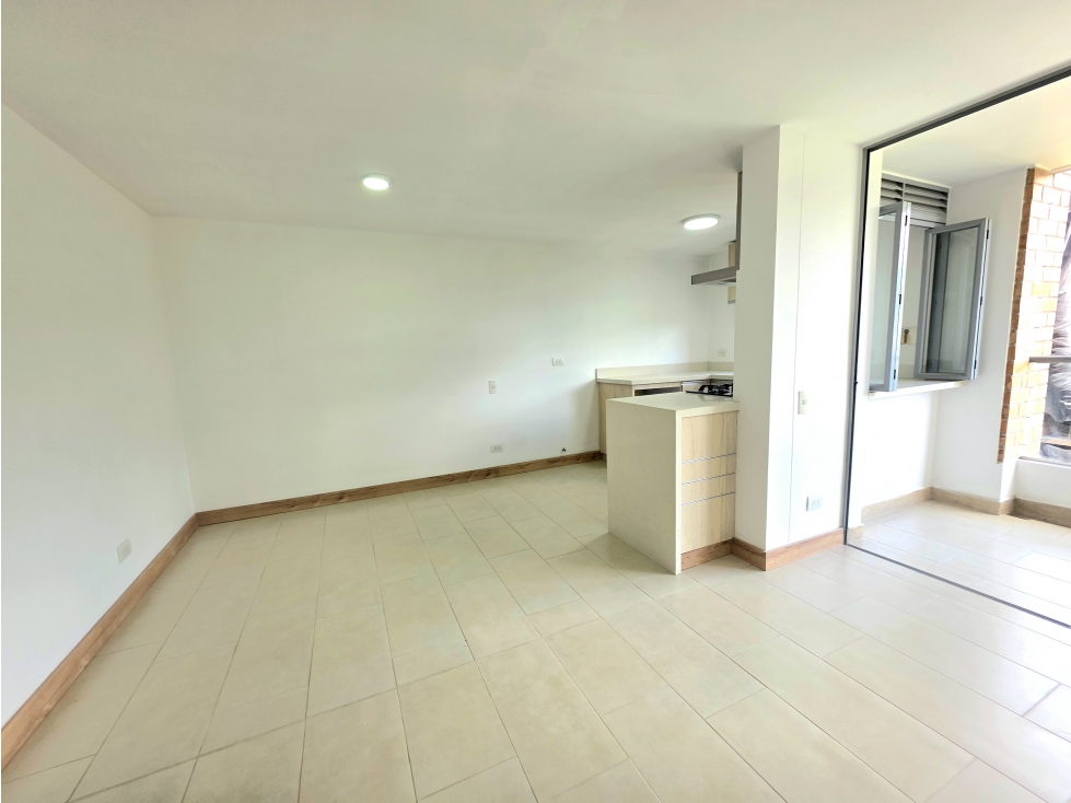 HERMOSO APARTAMENTO EN VENTA ENVIGADO LOMA DE LAS BRUJAS — foto 3