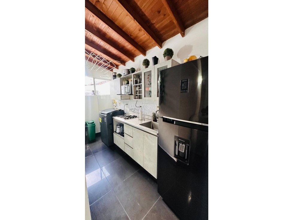 Apartamento en Envigado Loma Esmeraldal Excelente oportunidad — foto 3