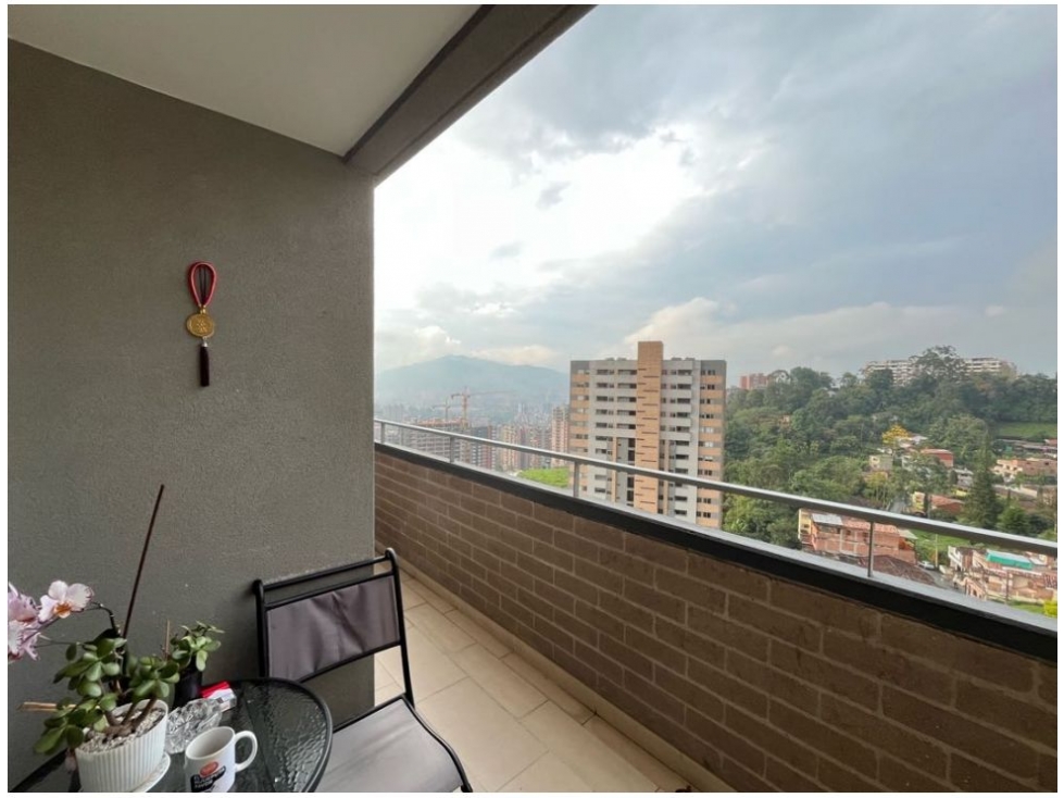 HERMOSO APARTAMENTO CAMINO VERDE ENVIGADO — foto 3