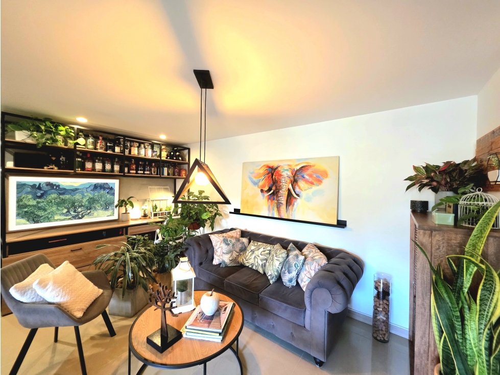 HERMOSO APARTAMENTO EN VENTA EN ENVIGADO LA ABADIA — foto 2