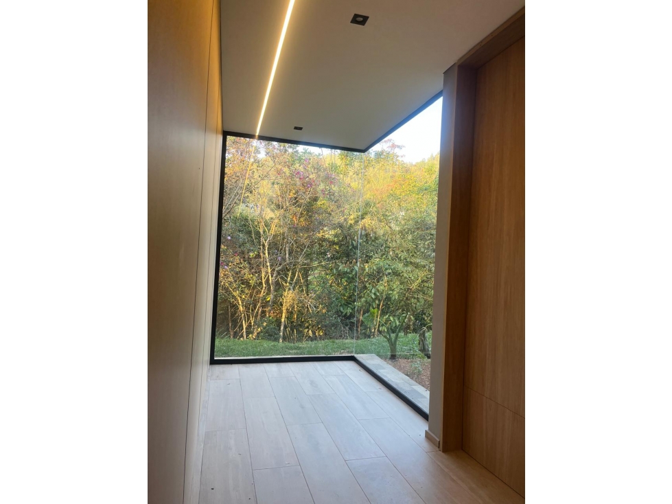 CASA DE LUJO EN GUARNE, VEREDA LA CLARITA | 360 m² — foto 3
