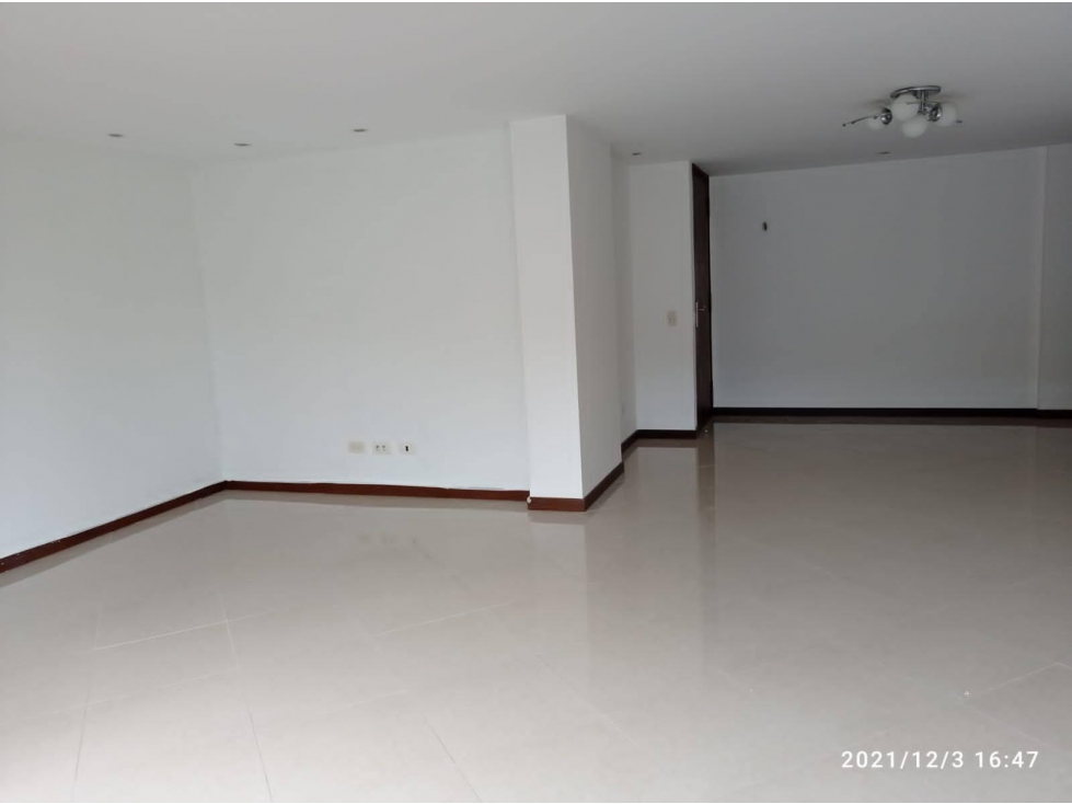 APARTAMENTO ZONA PLANA ENVIGADO GRAN OPORTUNIDAD — foto 2