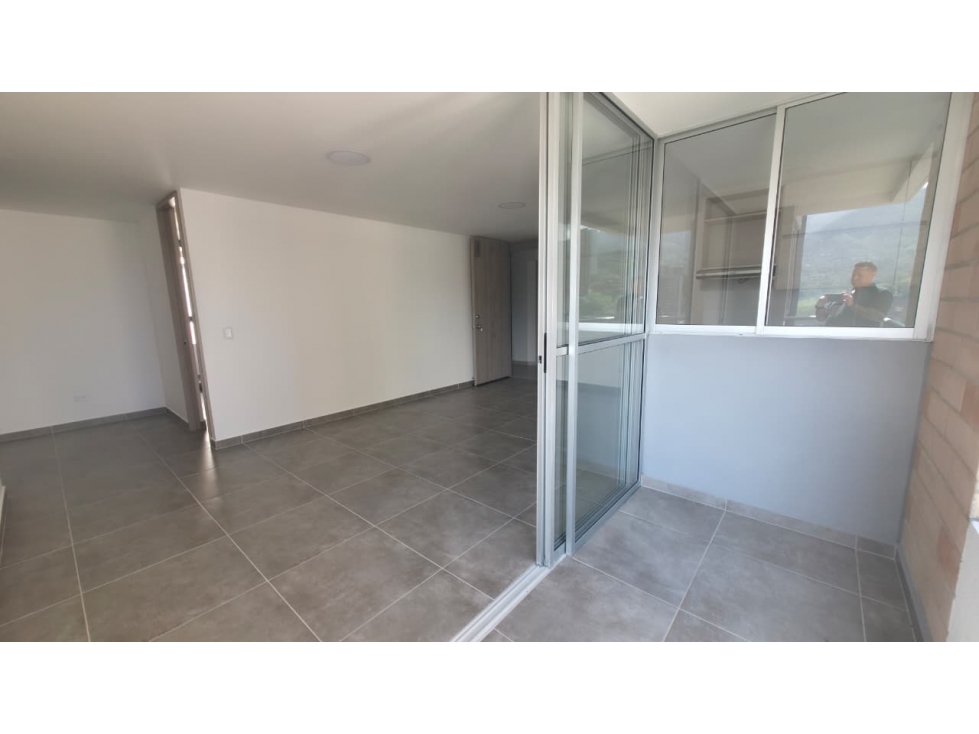 HERMOSO APARTAMENTO EN SABANETA - LAS LOMITAS — foto 4