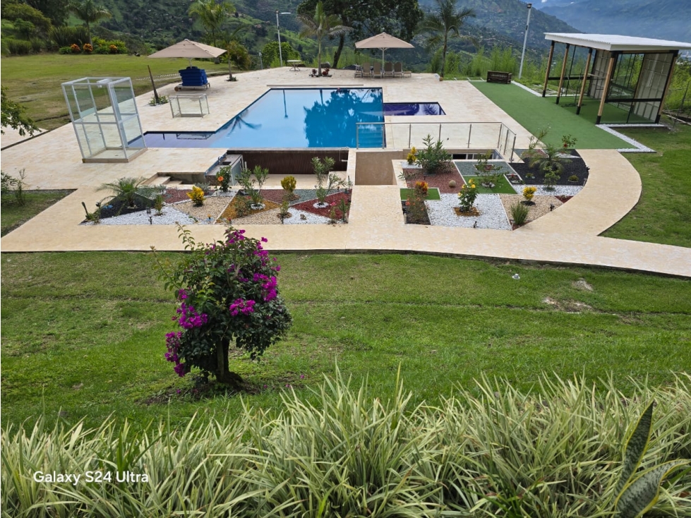 HACIENDA DE LUJO EN VENTA O RENTA COPACABANA, ANTIOQUIA